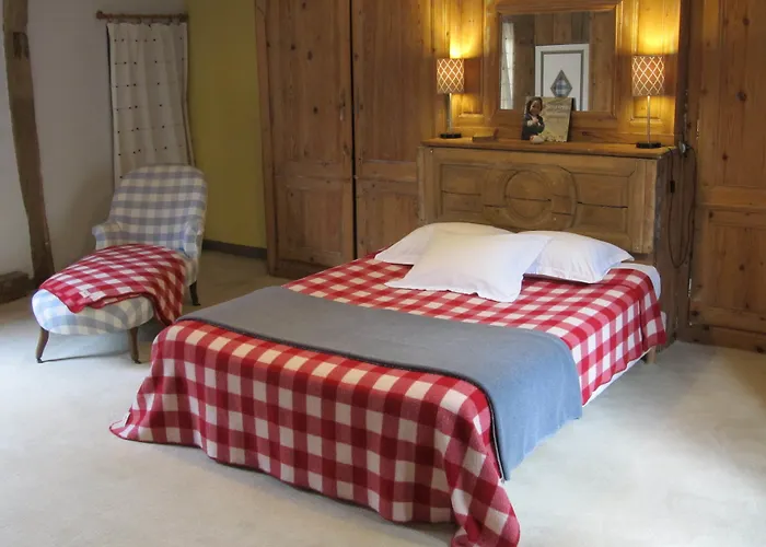 לינה וארוחת בוקר A L'ecole Buissonniere 4*