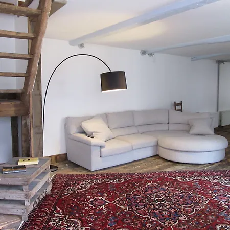 A L'ecole Buissonniere 4*