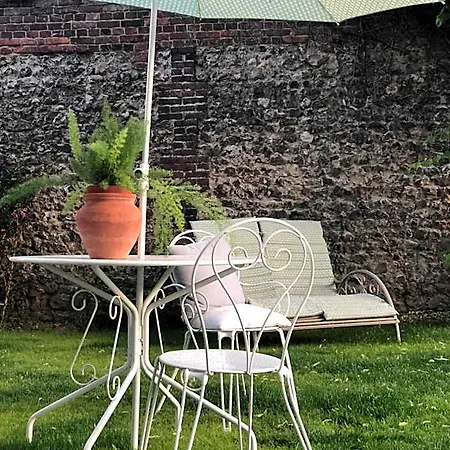 A L'ecole Buissonniere Bed & Breakfast 4*