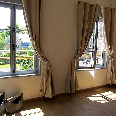A L'ecole Buissonniere 4*