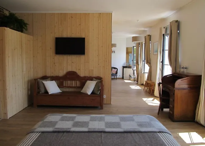 Nocleg ze śniadaniem A L'ecole Buissonniere 4*